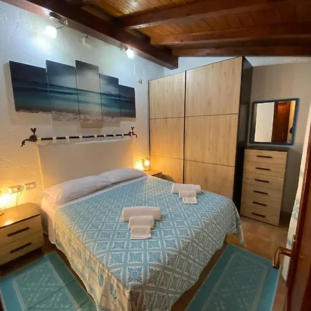 L'uliveto House